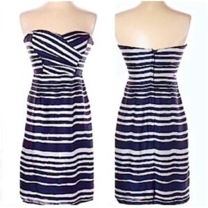 Striking & Curve Hugging Strapless Dress!!